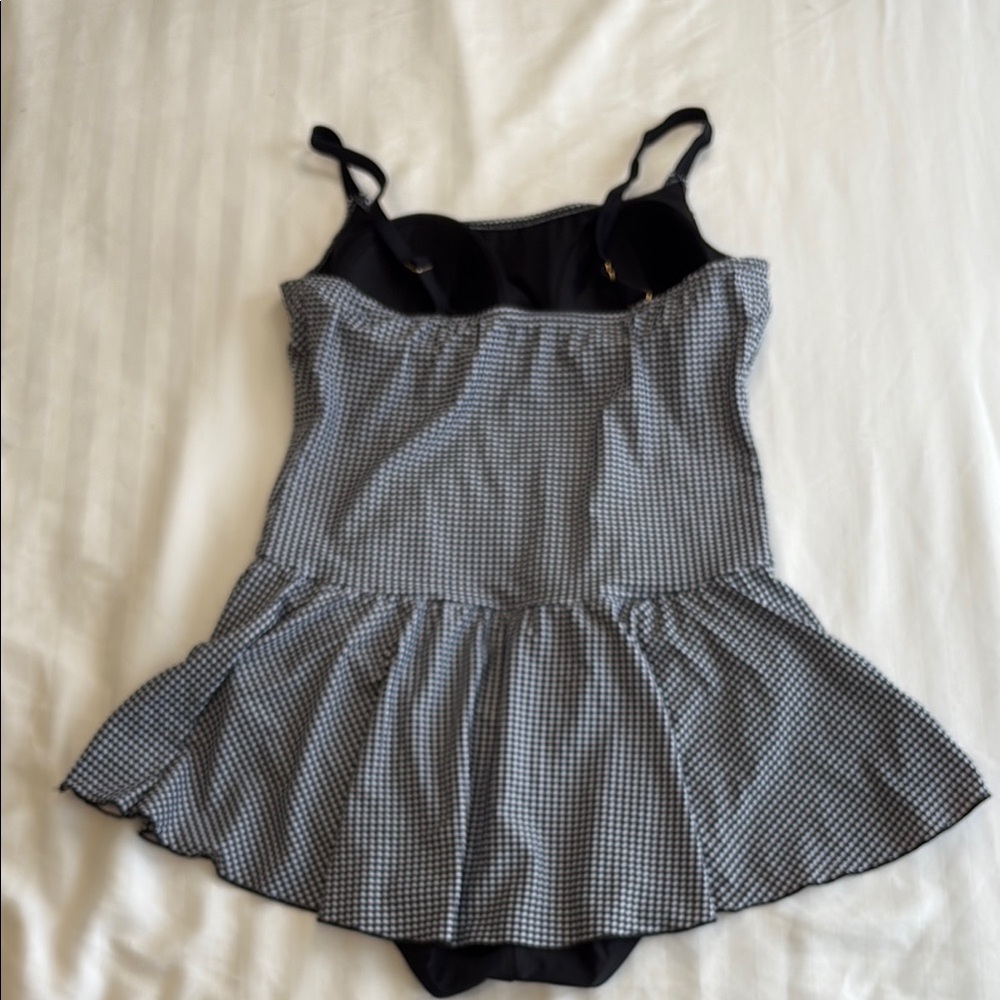 Dippin' Daisy's Black and White One Piece Swimsuit - Picture 4 of 10